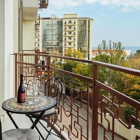 Royal Arcadia Apartment